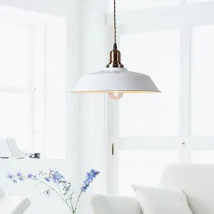 Industrial Barn Pendant Light - Stylish Metallic Hanging Ceiling Fixture for Restaurants