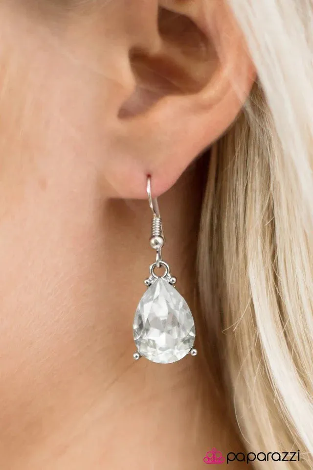 Paparazzi Earring ~ Beneath The Stars - White