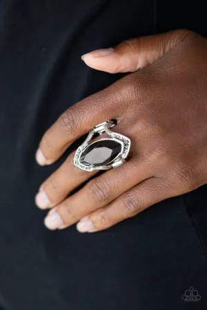 Paparazzi Ring ~ Leading Luster - Black