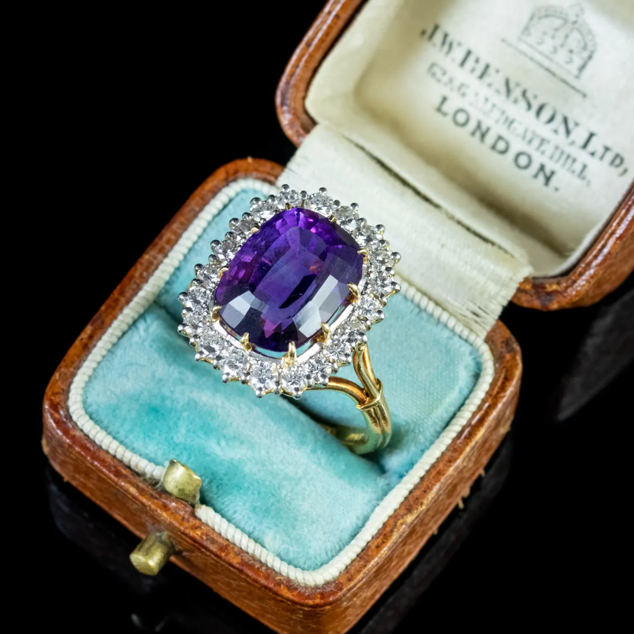 Vintage Amethyst Diamond Ring 18Ct Gold 6Ct Amethyst Dated 1974