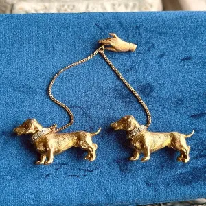 Vintage Dachshunds On Leashes Pin